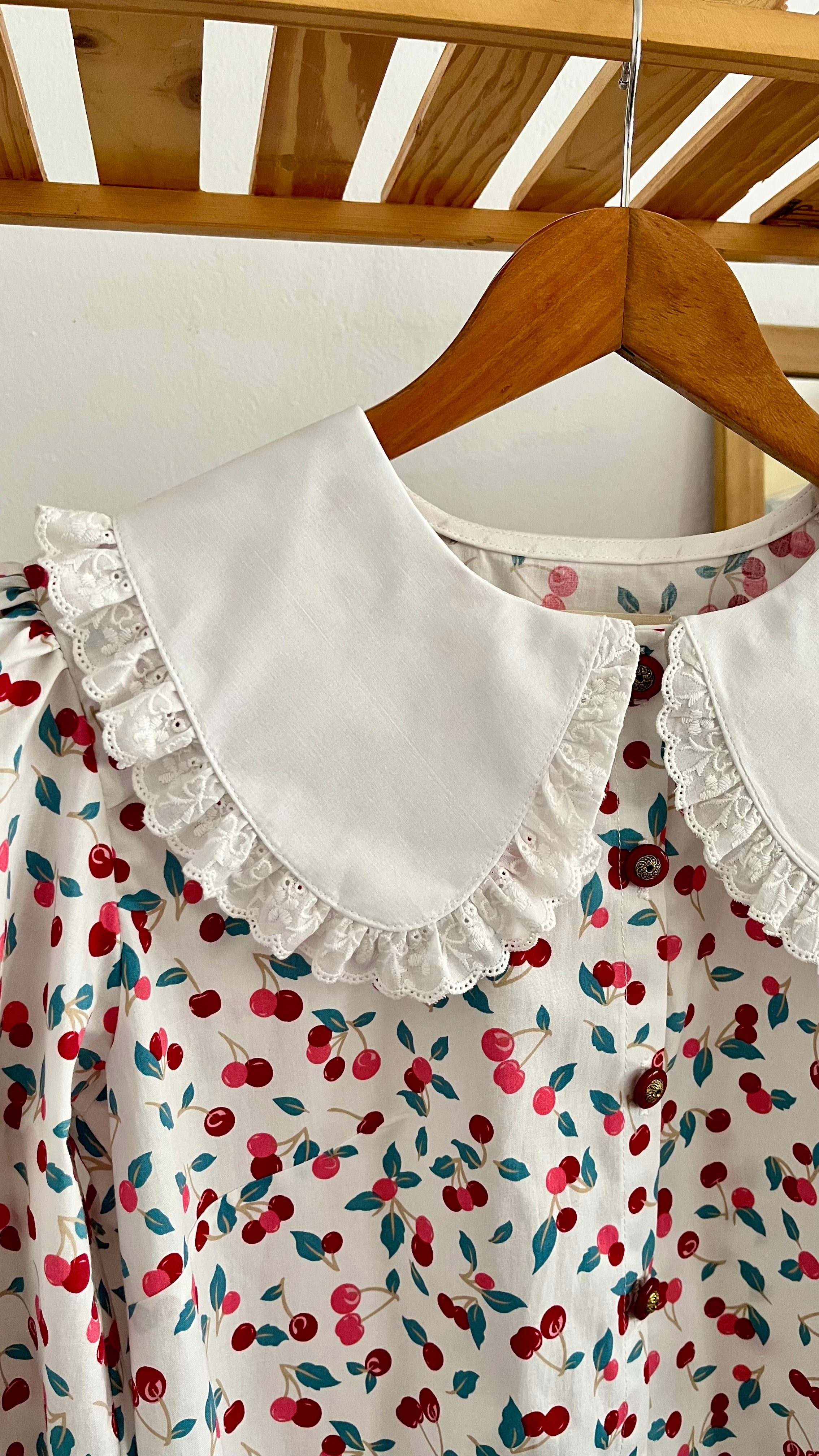 Blusa Anastasia estampado Cerezas
